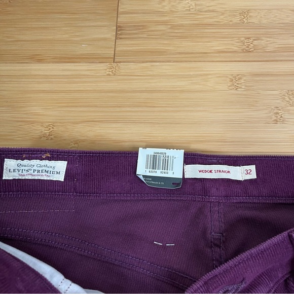 Levi’s Premium Wedgie Straight Corduroy Crop Jeans Potent Purple Anthropologie - Picture 12 of 16